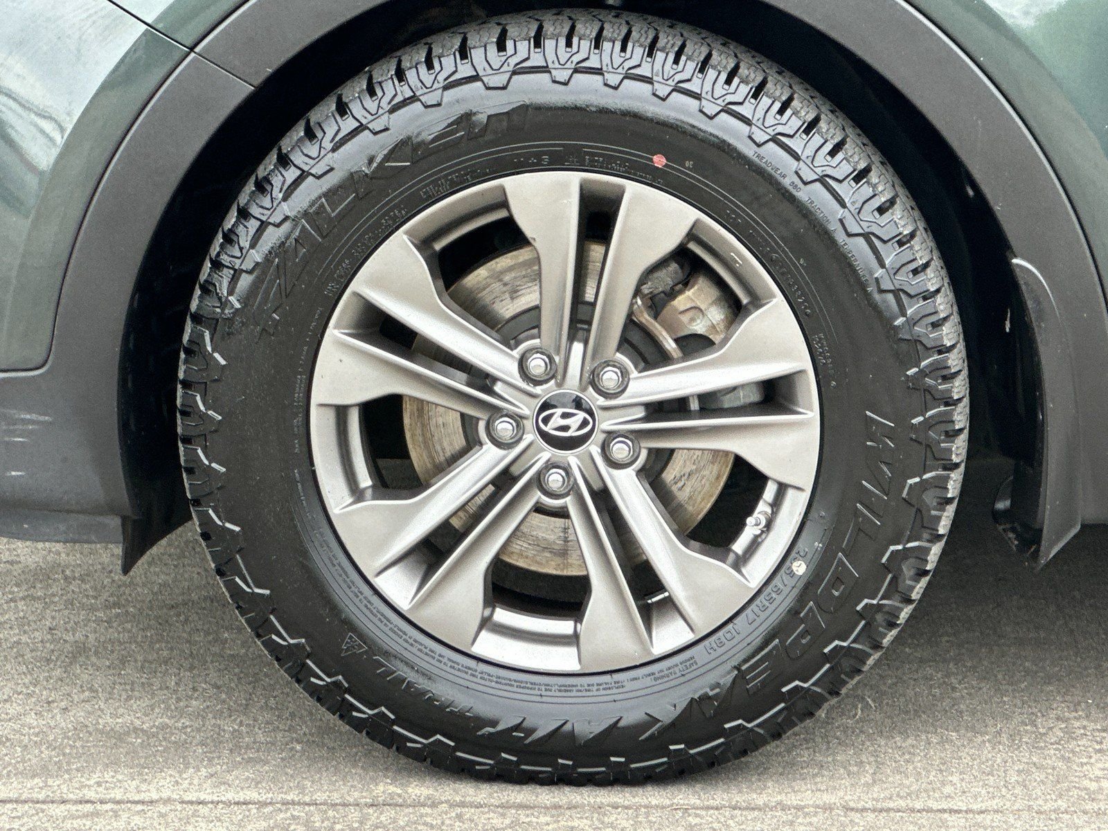 Used 2013 Juniper Green Hyundai Base image 22