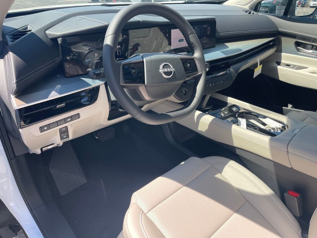 New 2026 Everest White Pearl Tricoat Nissan SL image 6