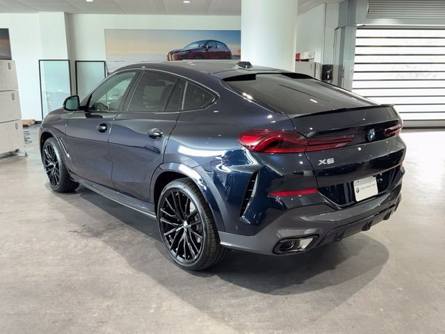New 2027 Carbon Black Metallic BMW xDrive40i image 5