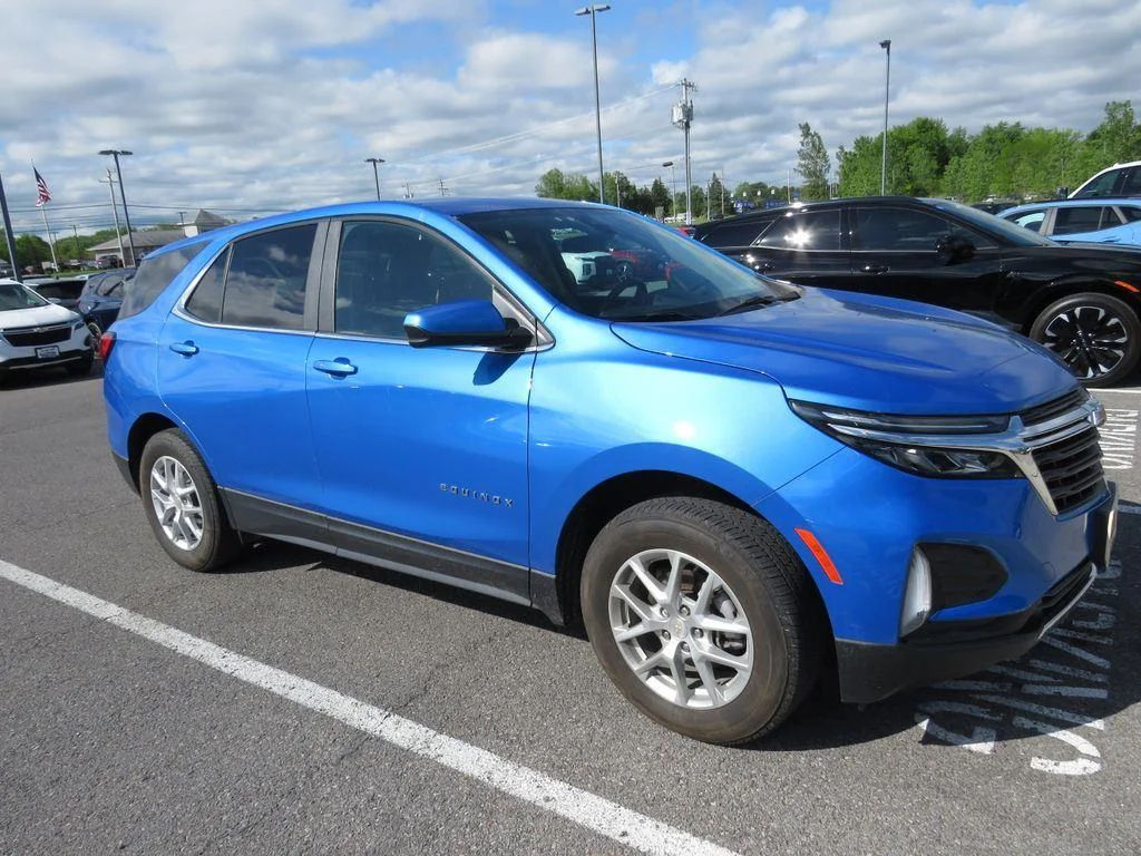 Used 2024 Riptide Blue Chevrolet LT image 2