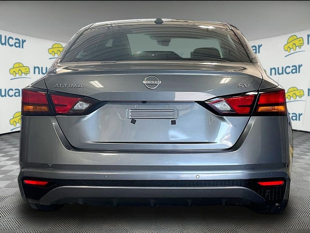 Certified Used 2023 Gray Nissan 2.5 SV image 5