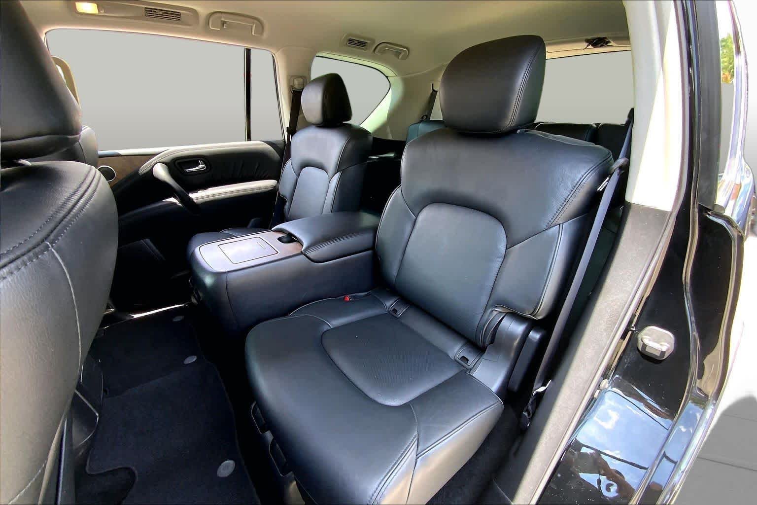 Used 2023 Super Black Nissan SL image 40