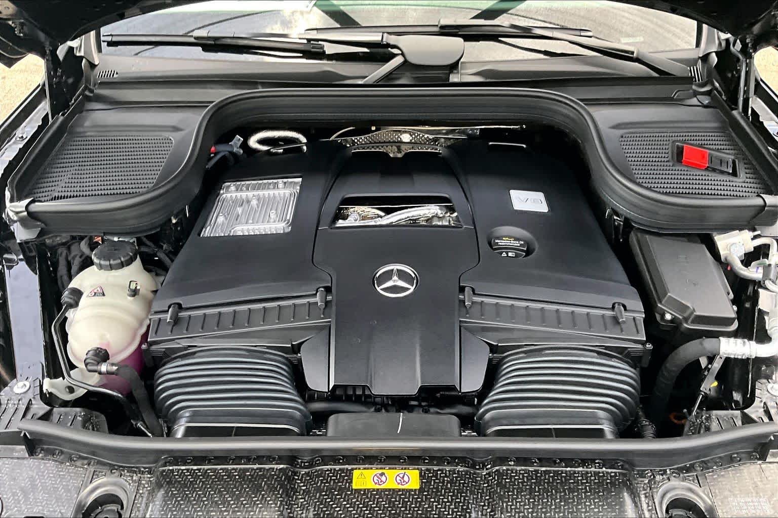 New 2026 Obsidian Black Metallic Mercedes-Benz GLS 580 image 18