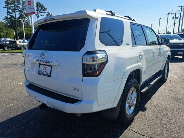 Used 2018 White Toyota SR5 Premium image 8
