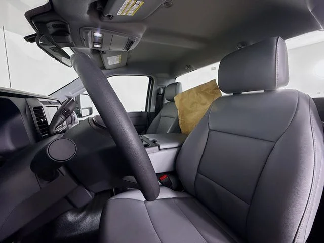 New 2026 Oxford White Ford XL image 18