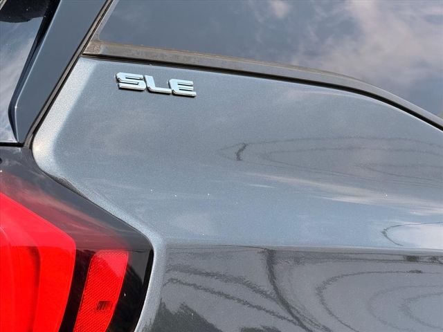 Used 2021 Gray GMC SLE image 20
