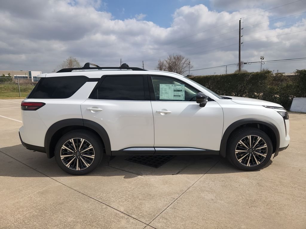 New 2026 Everest White Pearl TriCoat Nissan Platinum image 4