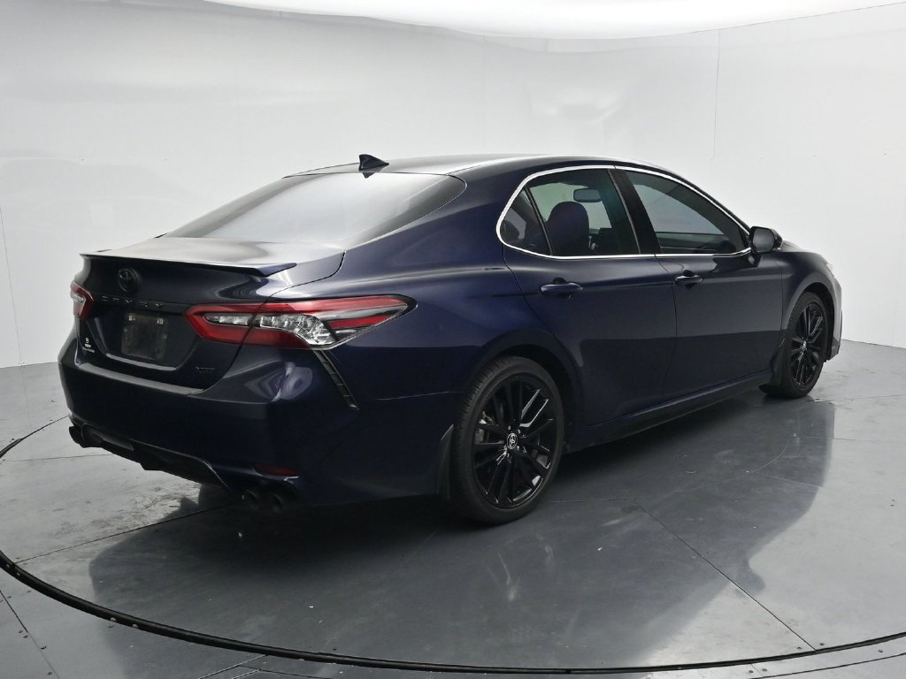 Used 2022  Toyota XSE image 7