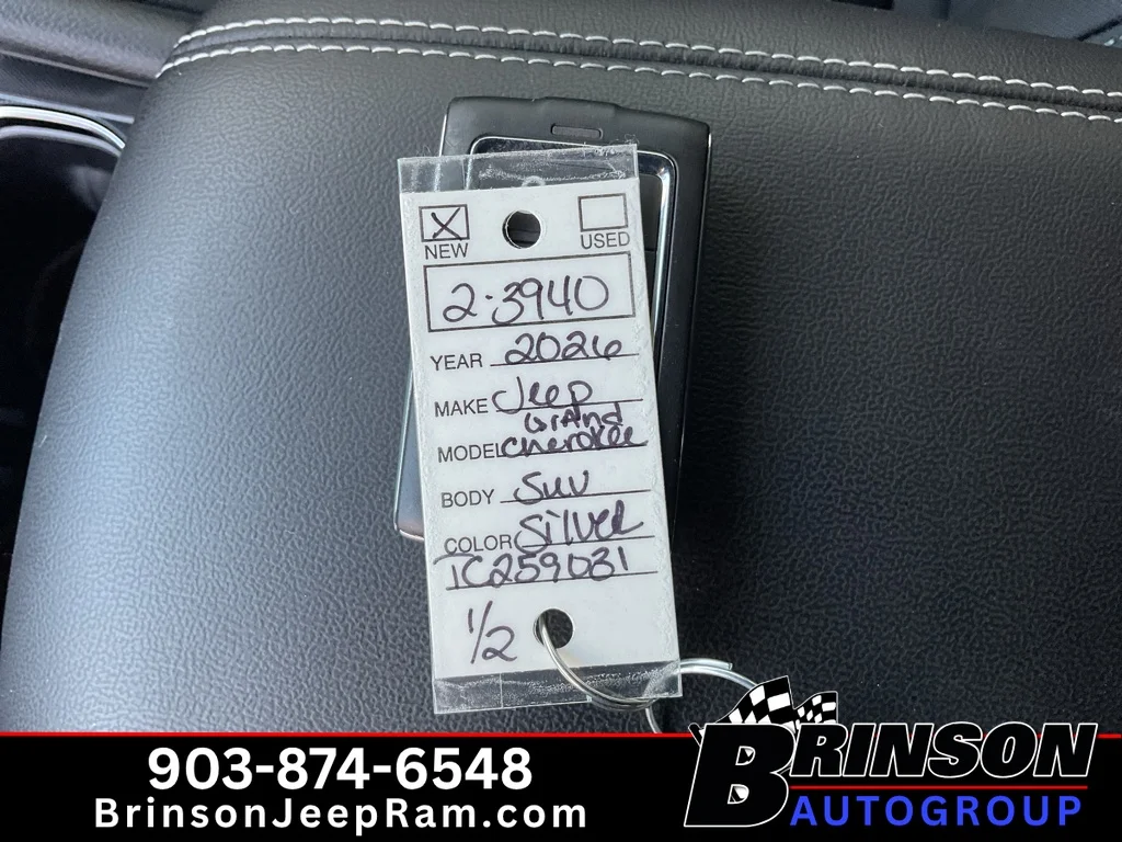 New 2026 Silver Zynith Exterior Paint Jeep Laredo X image 21