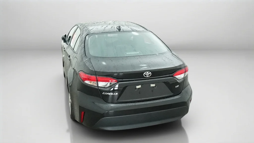 New 2027 Inked Toyota LE image 14