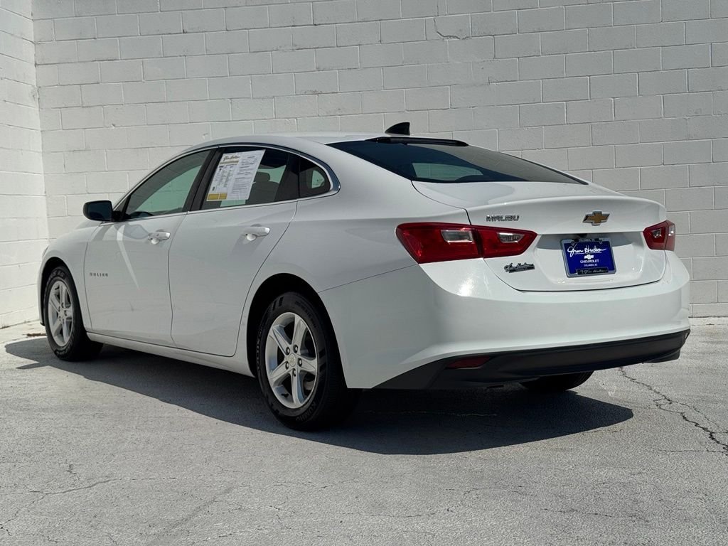 Used 2019 White Chevrolet LS image 10