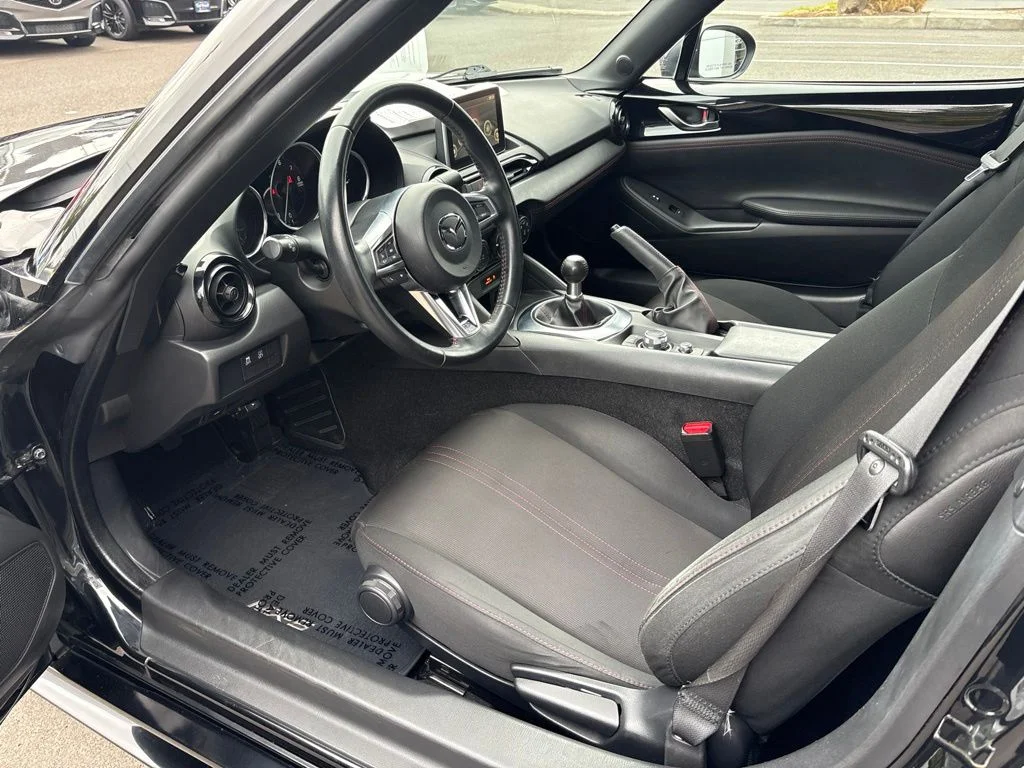 Used 2016 Black Mazda Club image 13