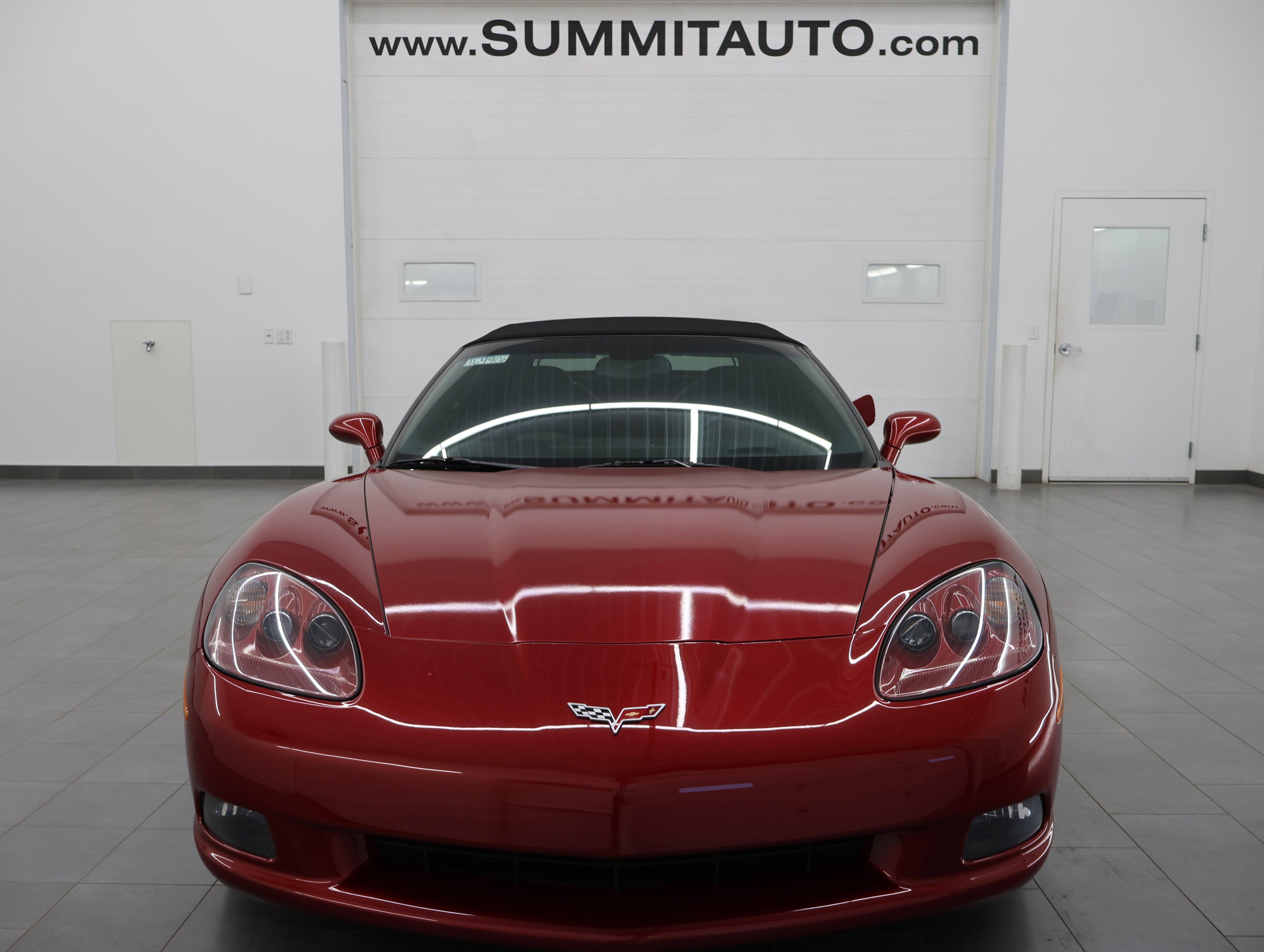 Used 2008 Crystal Red Metallic Tintcoat Chevrolet Convertible: 3LT-POWER TOP CONVERTIBLE-AUTO-HEATED LEATHER-MICHELIN TIRES image 18