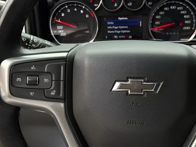 Used 2022 Black Chevrolet RST image 21