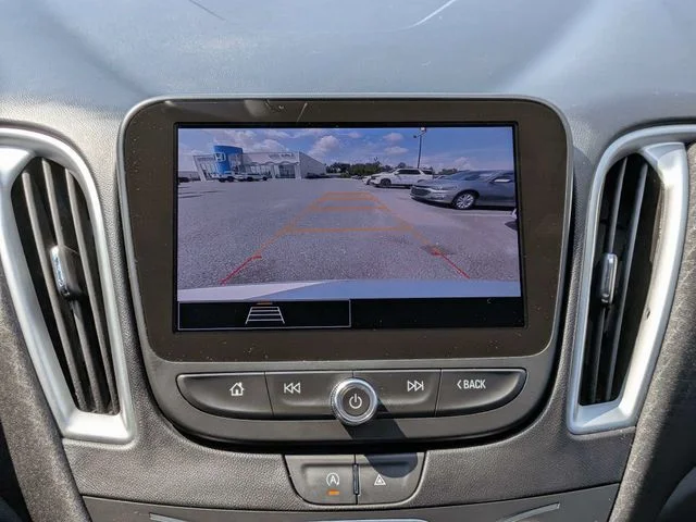 Used 2024 Summit White Chevrolet LT image 26