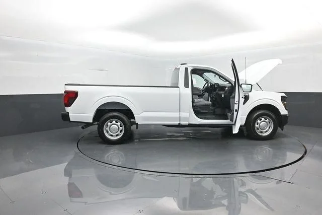New 2026 Oxford White Ford XL image 29