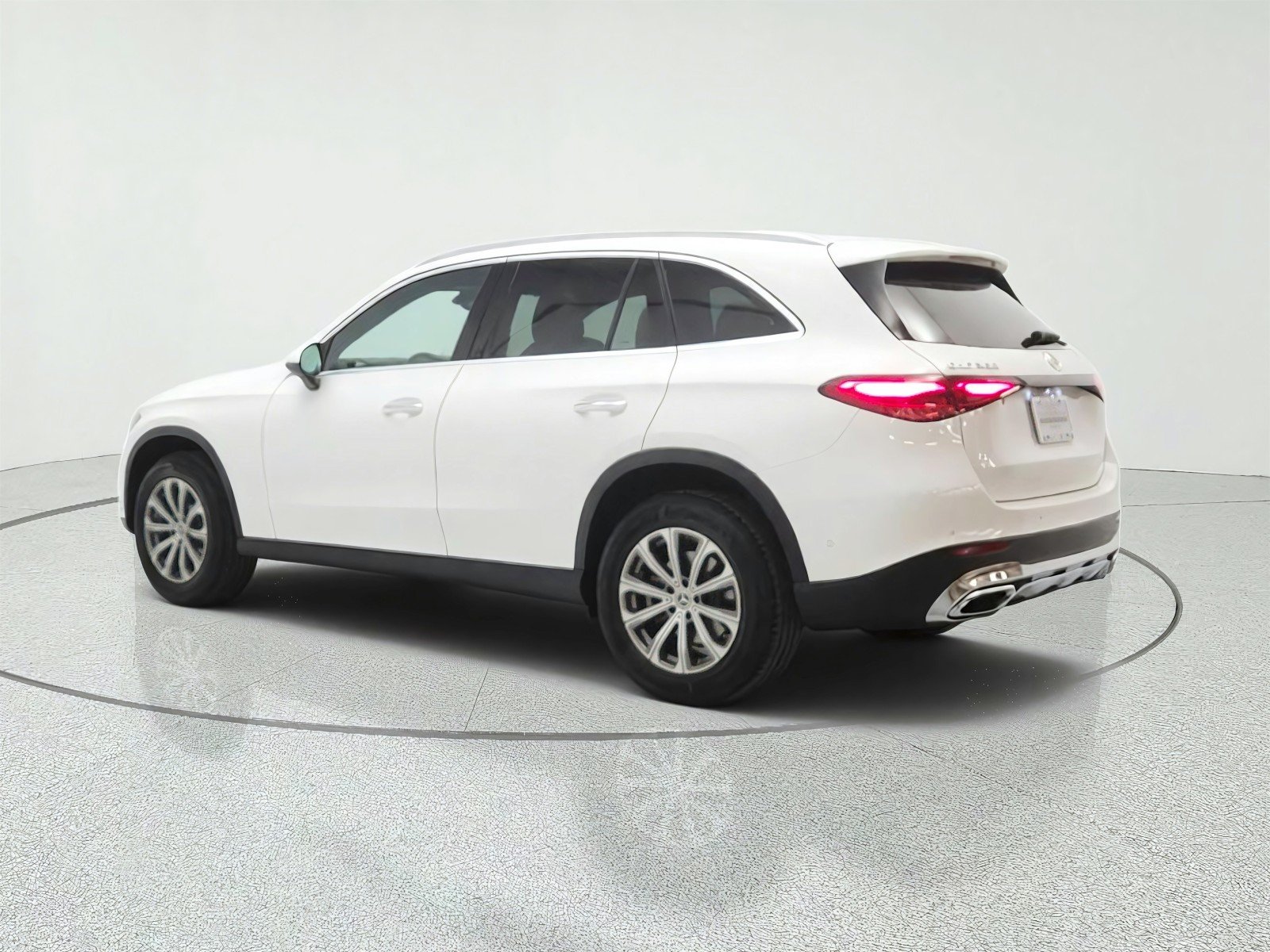 Certified Used 2024 Polar White Mercedes-Benz GLC 300 SUV image 7