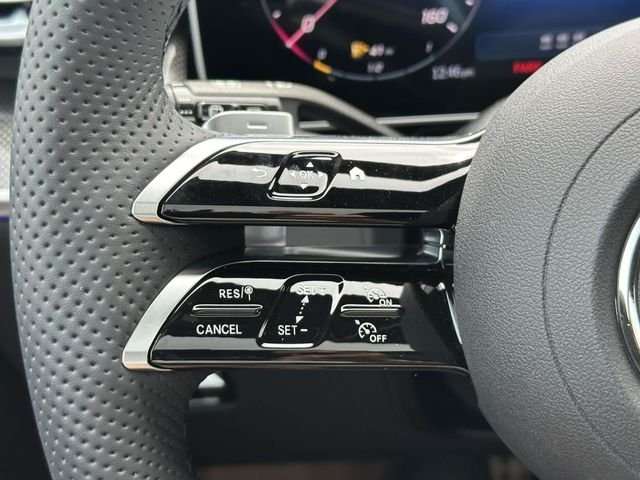 New 2026 Black Mercedes-Benz GLC 350e image 21