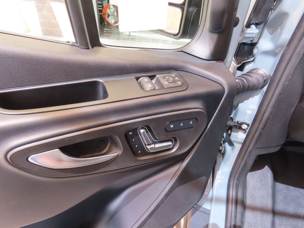 New 2026  Mercedes-Benz Cargo 144 WB image 24