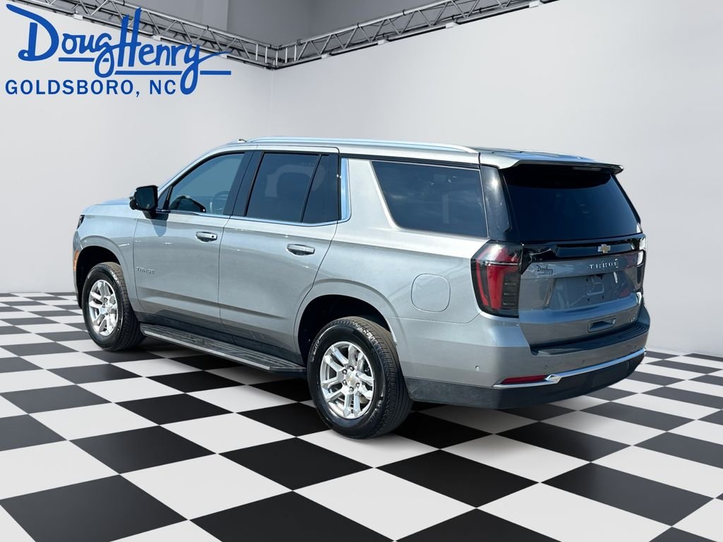 Used 2025 Gray Chevrolet LT image 3
