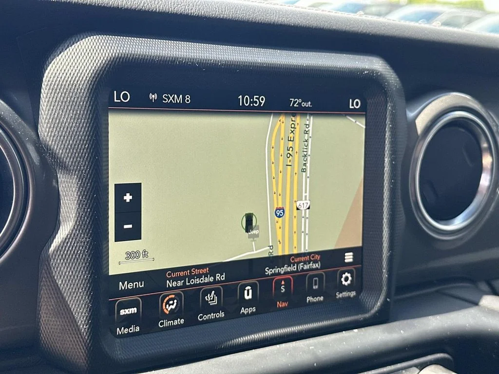 Used 2022 Gray Jeep Unlimited Sahara image 3
