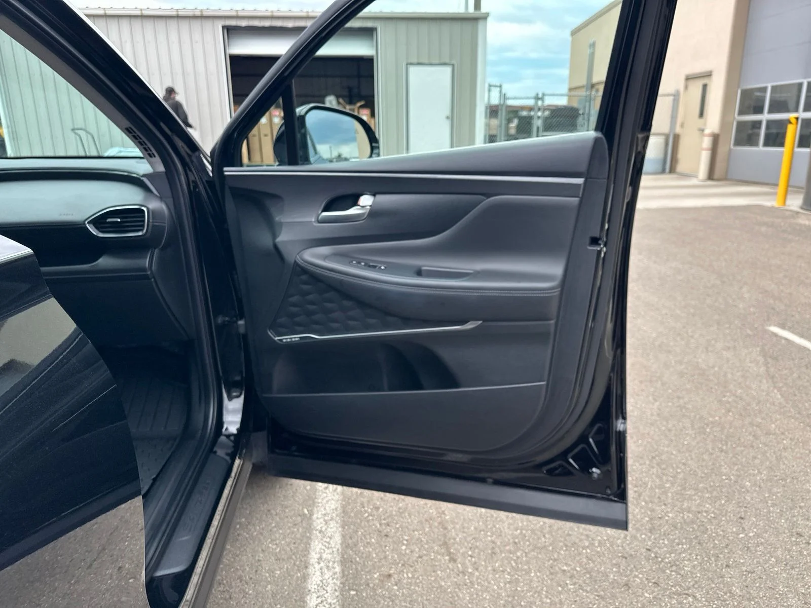 Used 2023 Black Hyundai Limited image 45