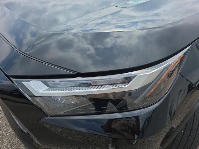 Used 2023 Midnight Black Metallic Toyota XLE Premium image 31