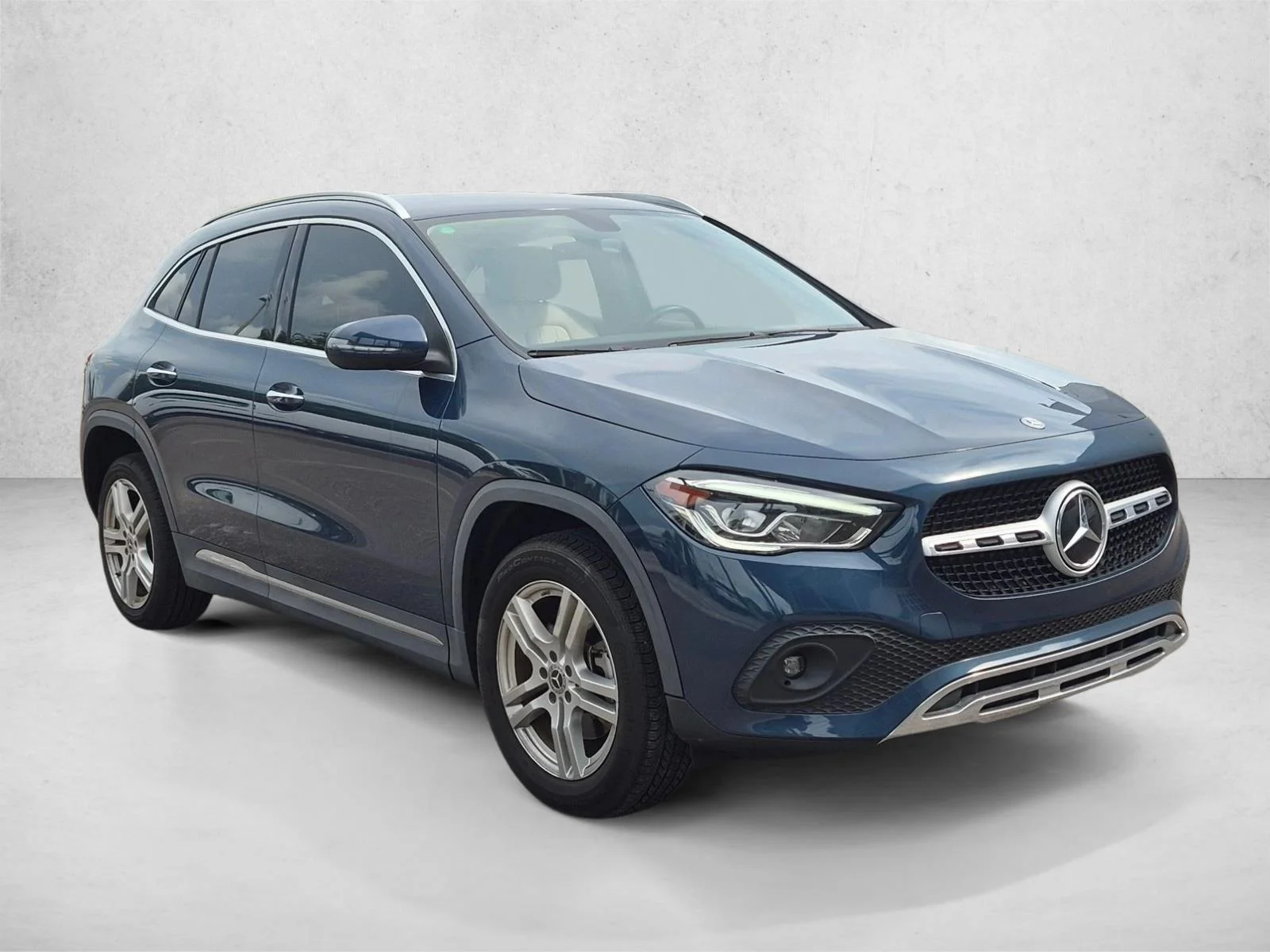 Used 2023 Denim Blue Metallic Mercedes-Benz GLA 250 image 3