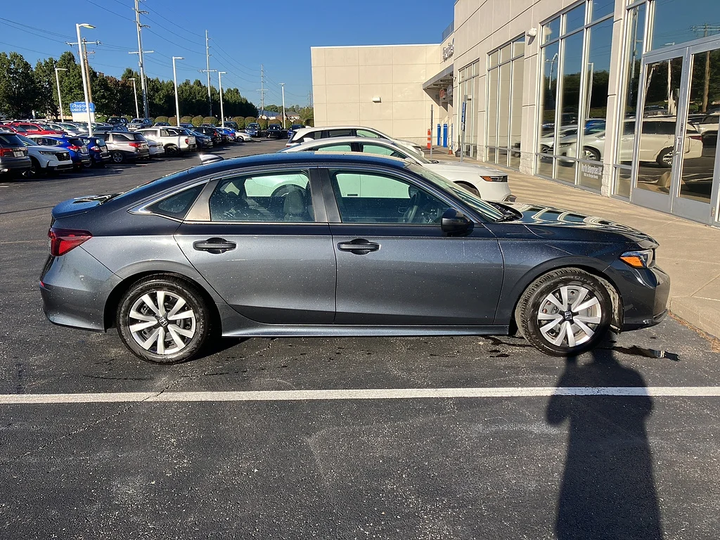 Certified Used 2025 Meteorite Gray Metallic Honda LX image 2