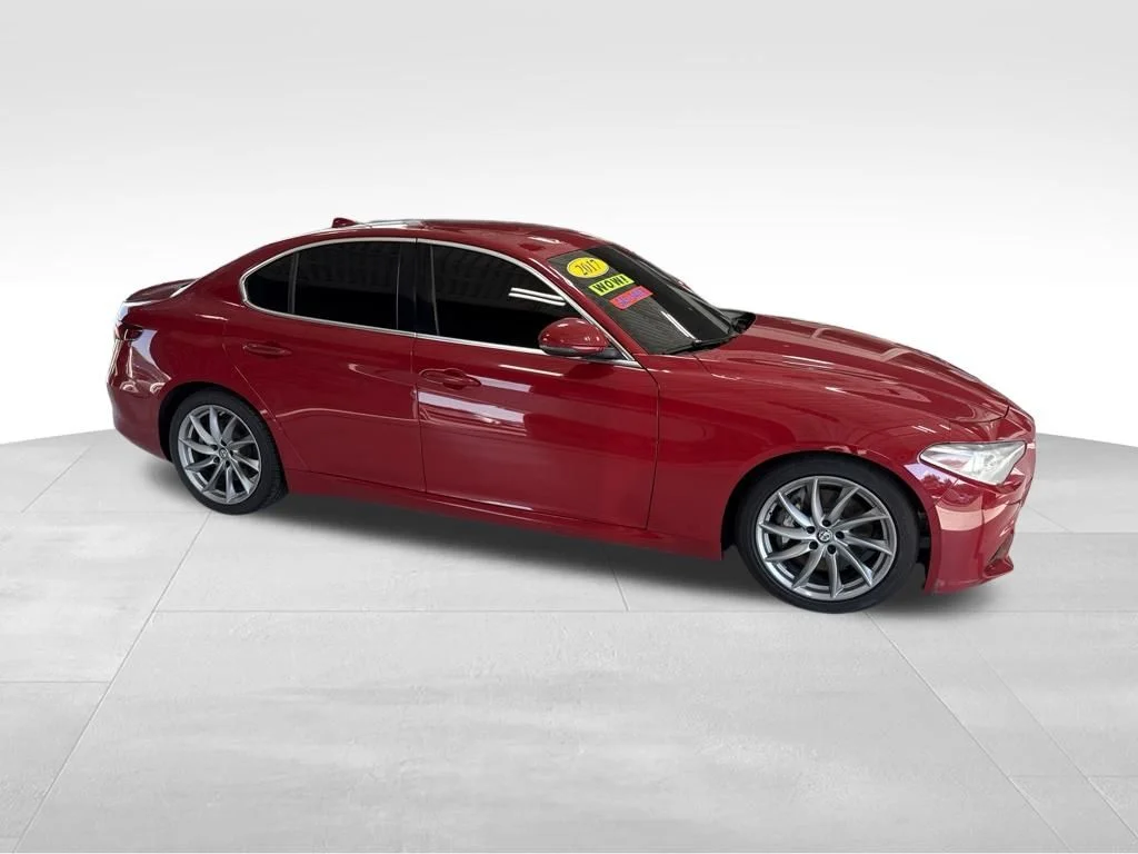 Used 2017 Red Alfa Romeo Base image 7
