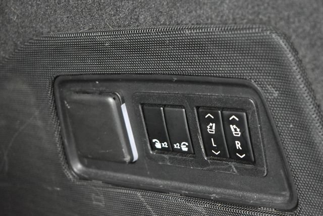 Used 2021 SATIN STEEL METALLIC Cadillac Premium Luxury Platinum image 36