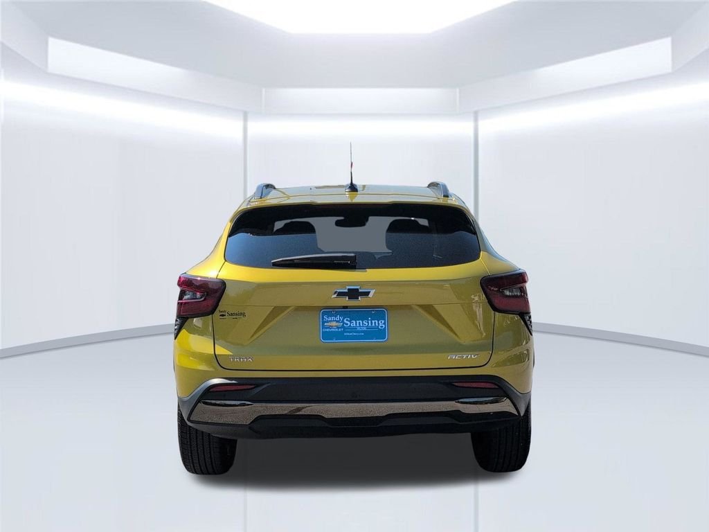Used 2025 Yellow Chevrolet ACTIV image 5