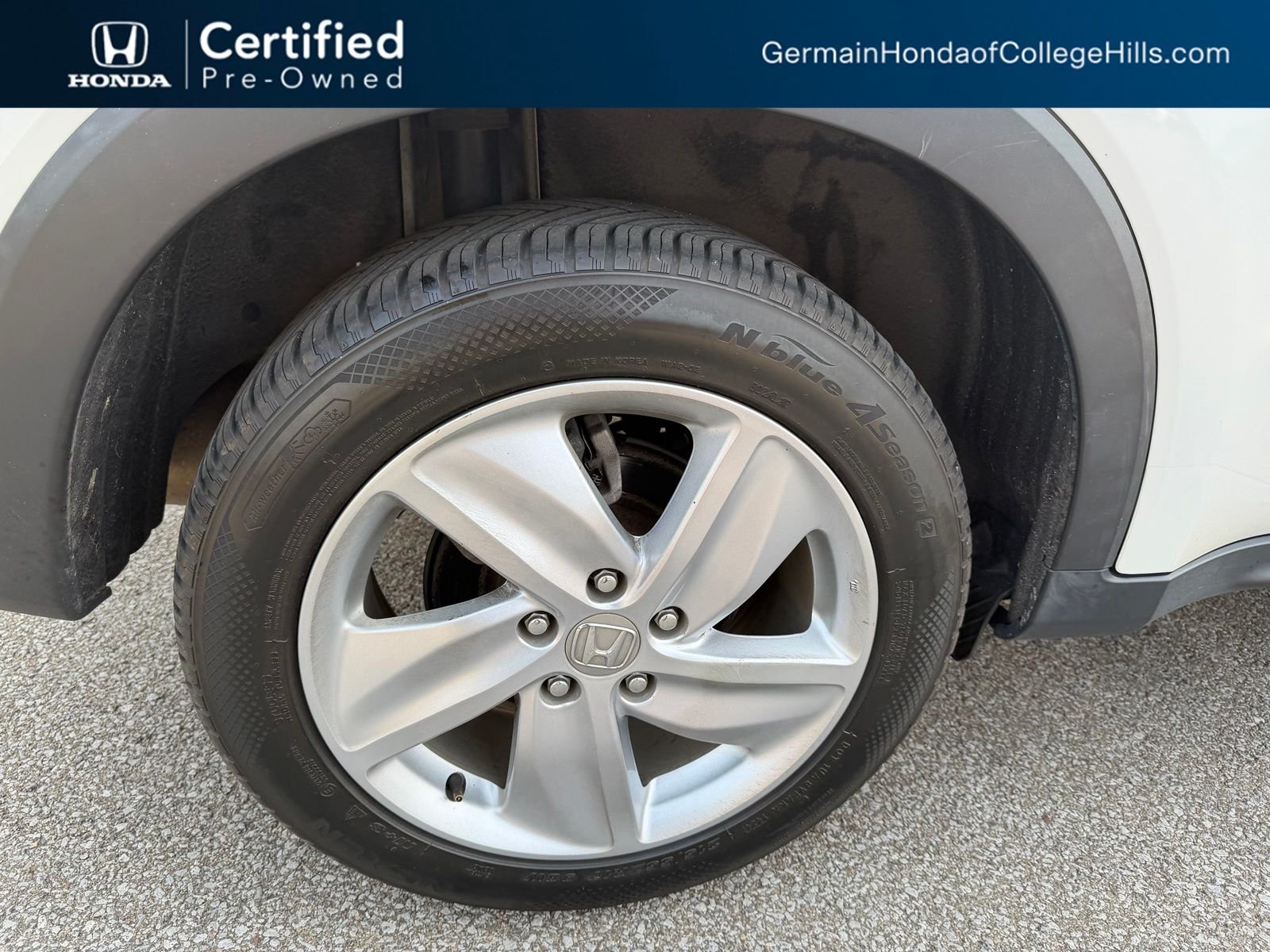 Certified Used 2019 Platinum White Pearl Honda EX image 5