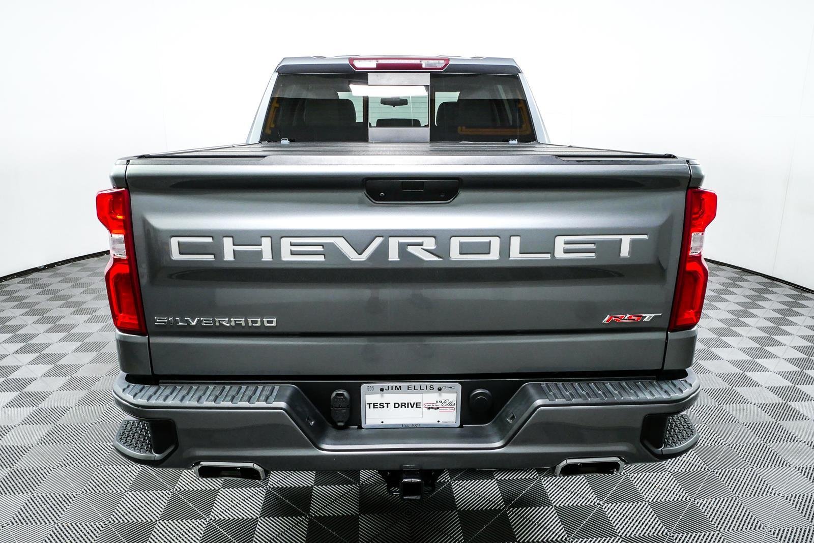 Used 2021 SATIN STEEL METALLIC Chevrolet RST image 26