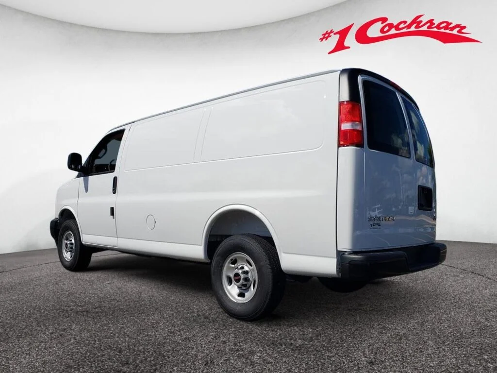 New 2026 Summit White GMC  image 5