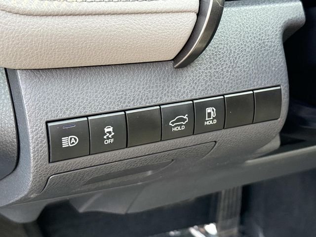 2021 Toyota Camry LE - Photo 27
