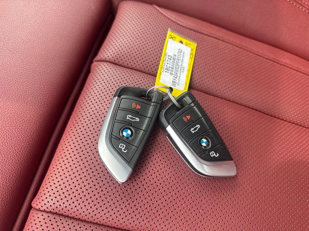 Used 2023 Black BMW eDrive35 image 22