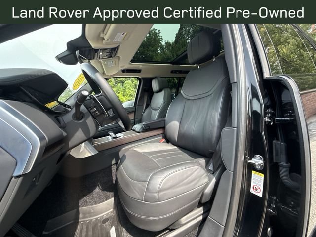 Certified Used 2025 Santorini Black Land Rover SE image 11