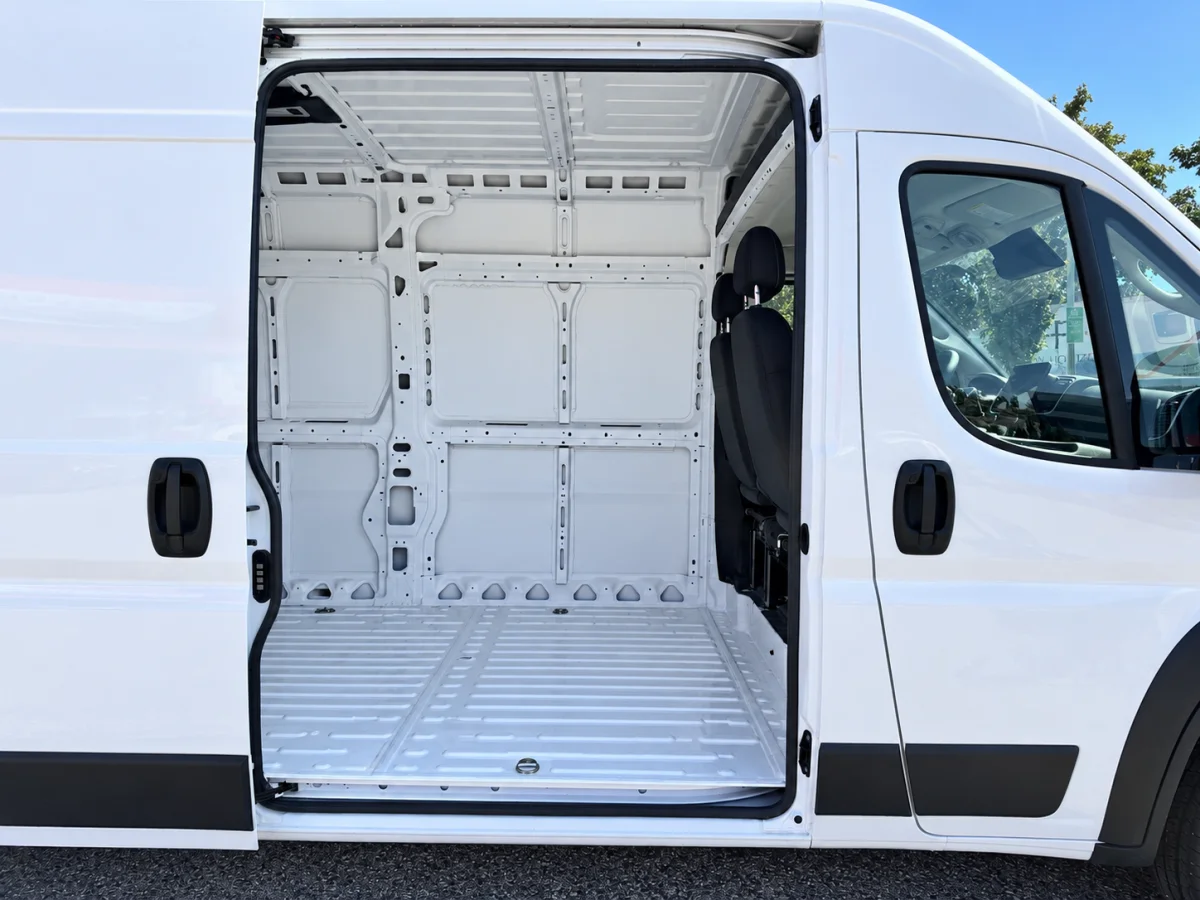 Used 2025 White RAM SLT image 11