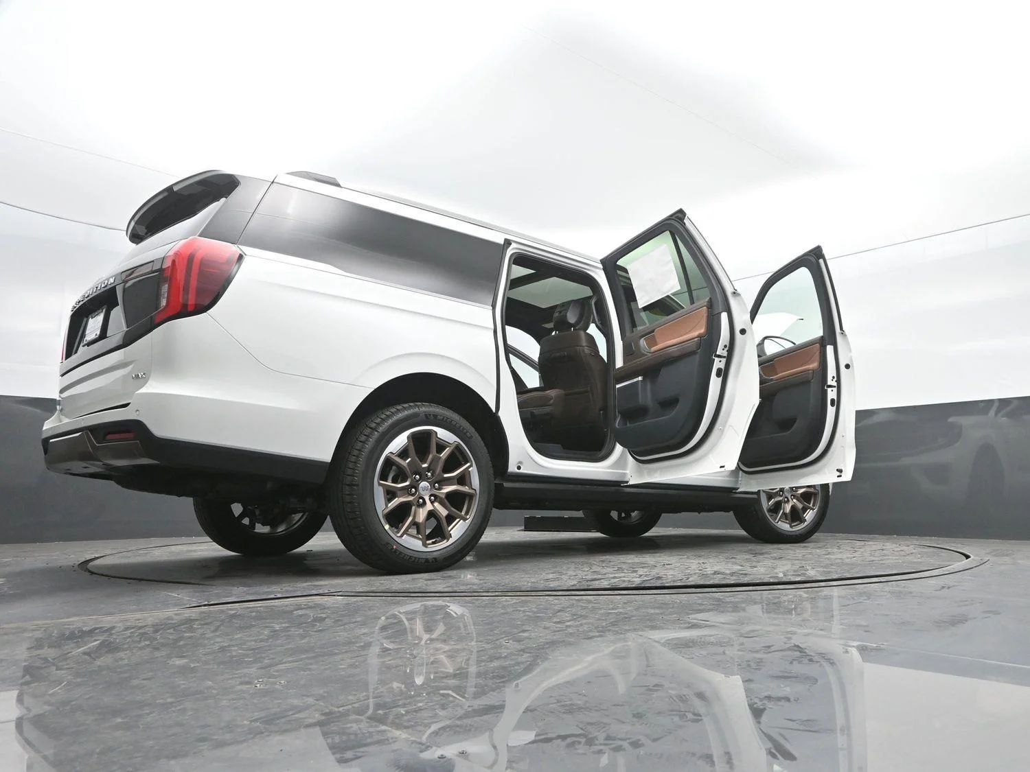 New 2026 Star White Metallic Tri-Coat Ford MAX King Ranch® image 53