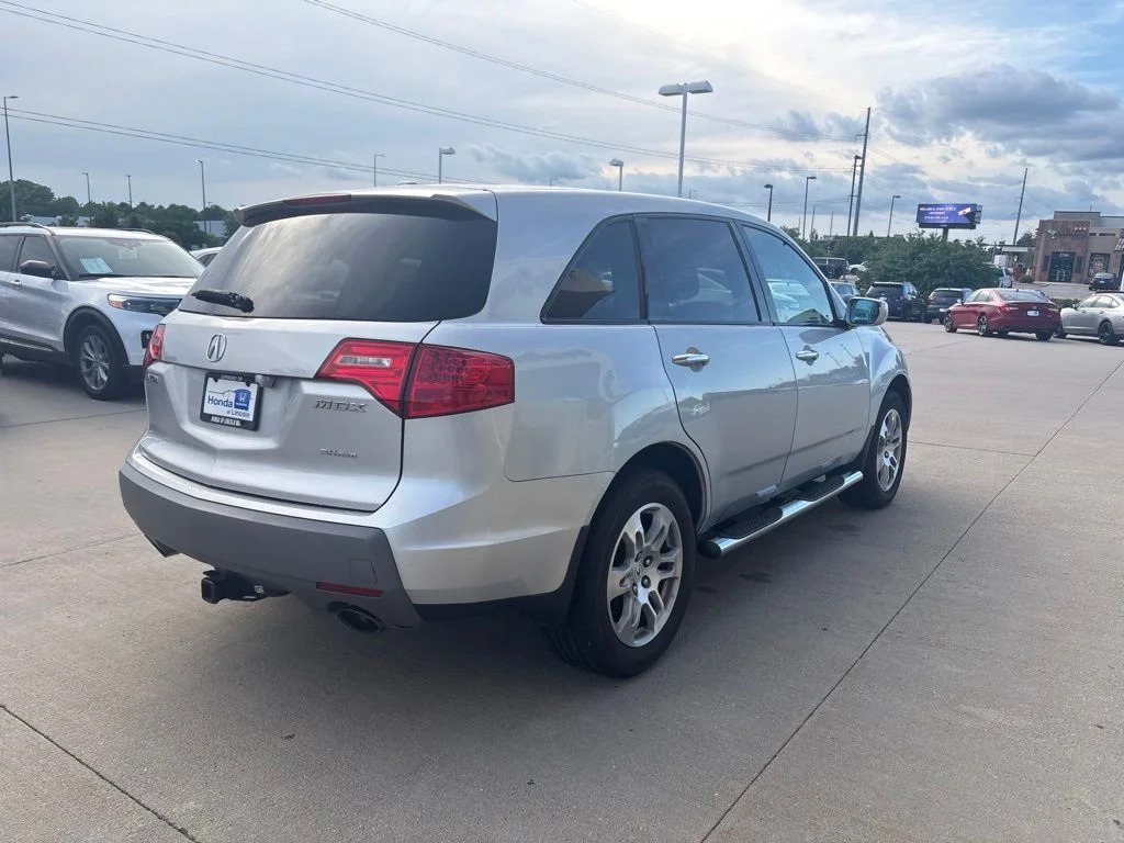Used 2008 Silver Acura Technology SH-AWD image 5