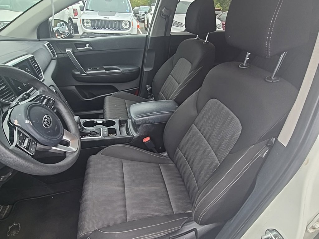 Used 2020 Clear White Kia LX image 9