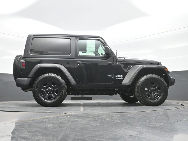 Used 2021 Black Jeep Sport image 25