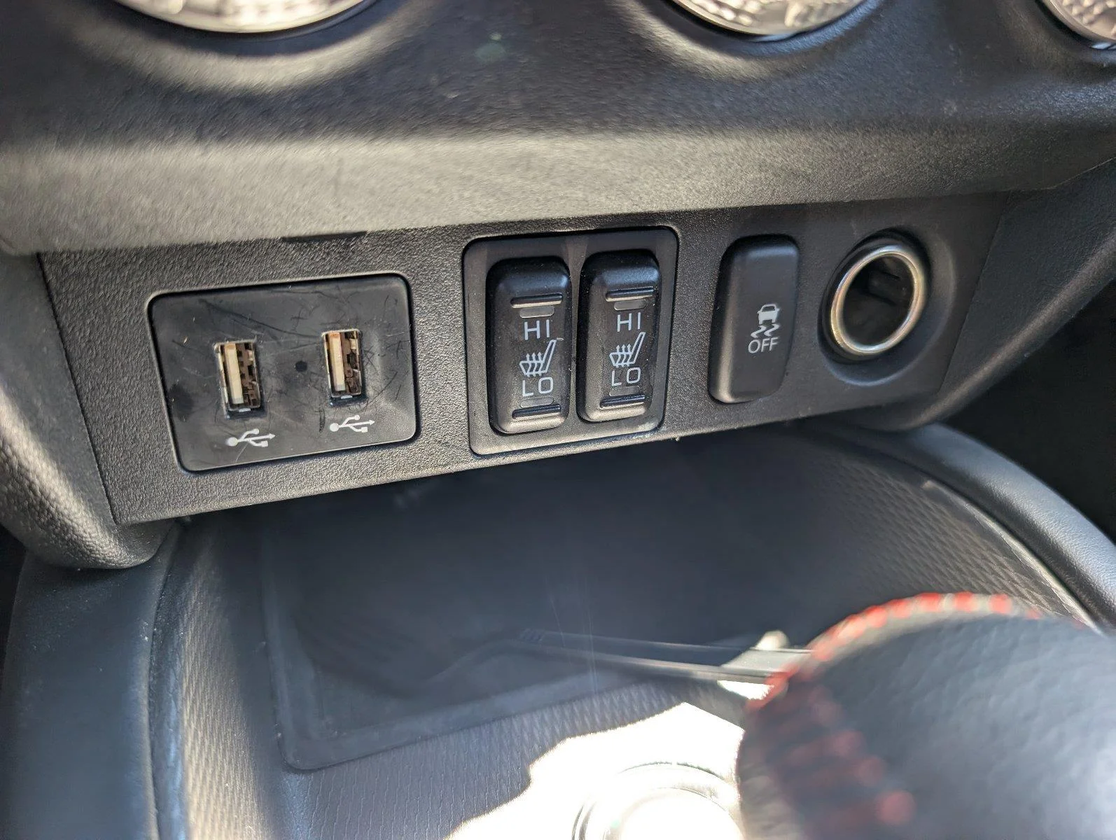 Used 2024 Labrador Black Pearl Mitsubishi LE image 19