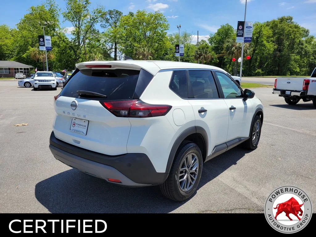 Used 2023 White Nissan S image 6