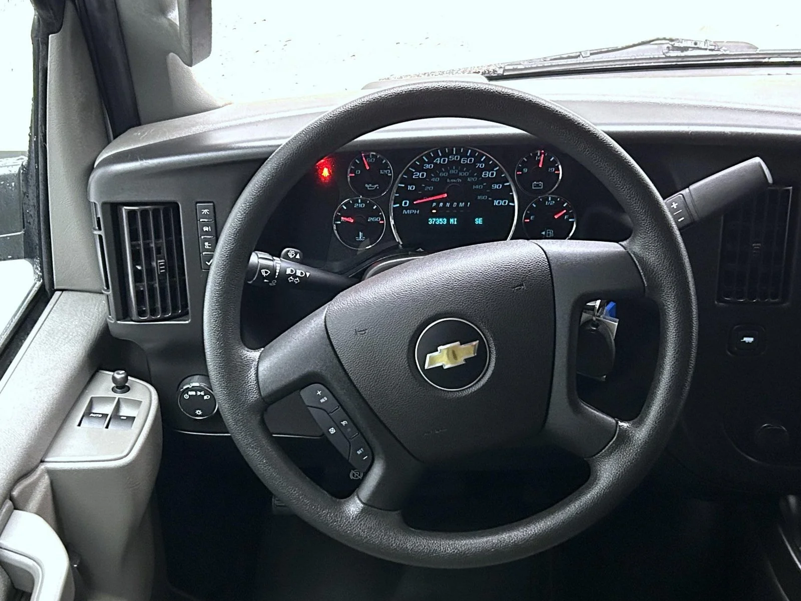 Used 2025 White Chevrolet LT image 12