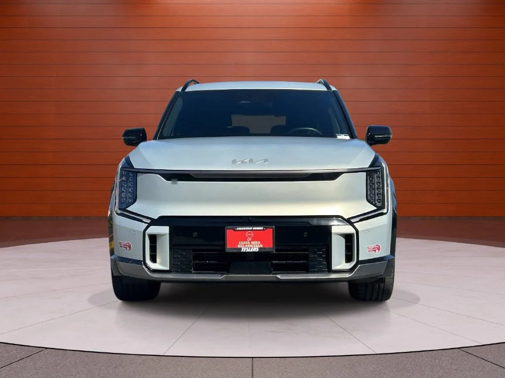Used 2024 Ivory Kia GT-Line image 6
