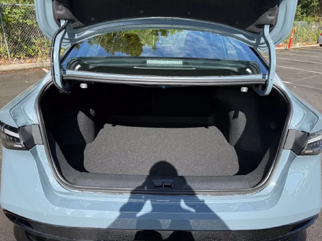 New 2027 Atlantic Gray Metallic/Super Black Nissan SR image 12