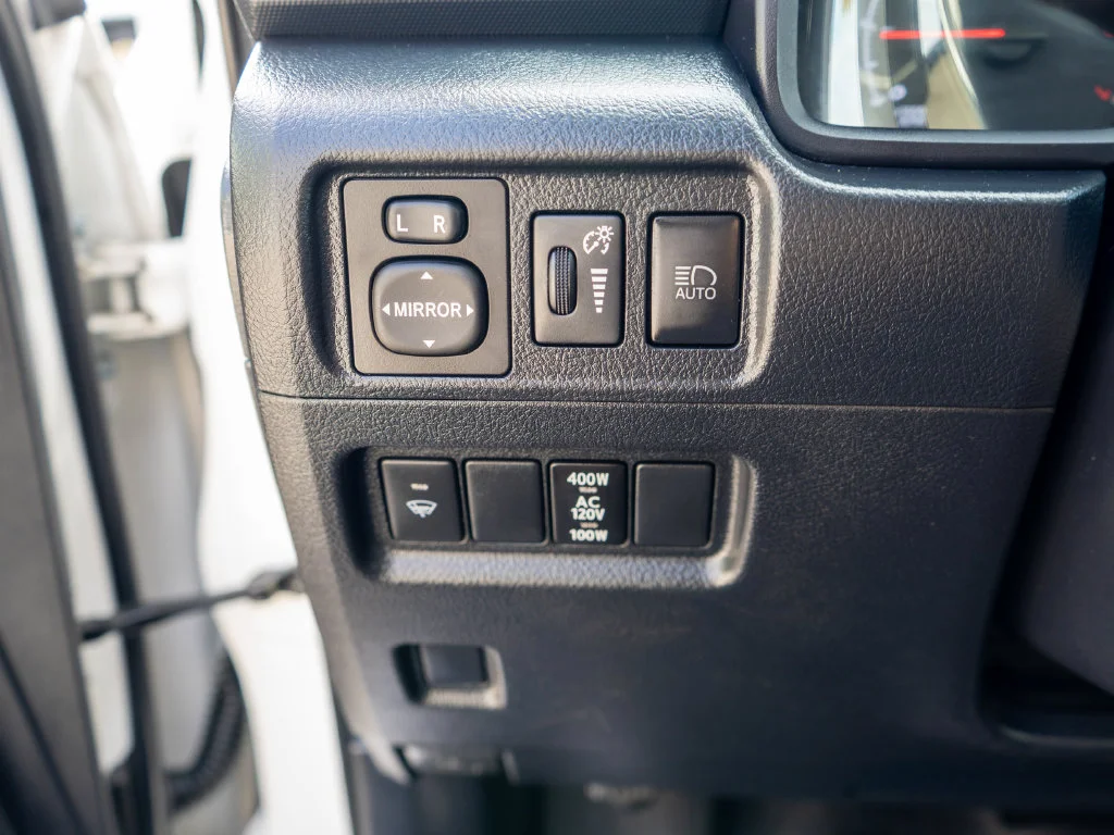 Used 2020 White Toyota SR5 Premium image 18