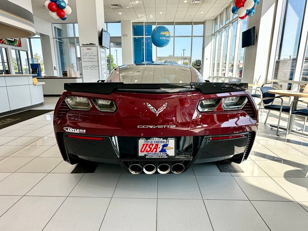 Used 2018 LONG BEACH RED METALLIC TINTCOAT Chevrolet Z06 1LZ image 4
